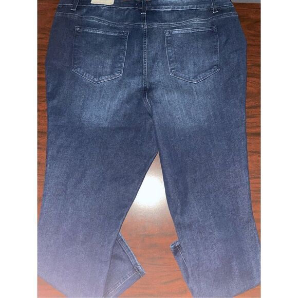 NWT Maurices Limitless Jeggings High Rise Button Fly Jeans Size XXL Regular - Picture 3 of 10